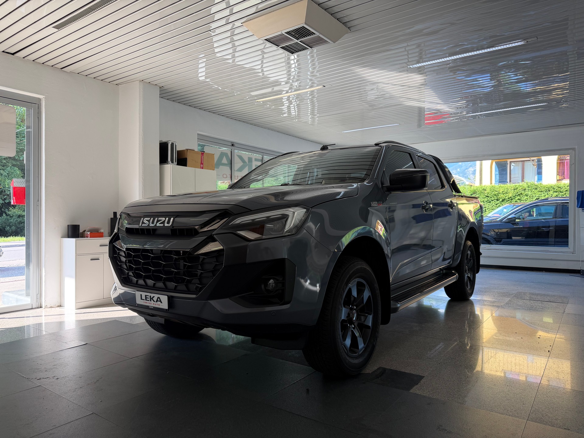 ISUZU D-MAX 1.9 CrewCab N60 Nitro Sport 4x4-image-0