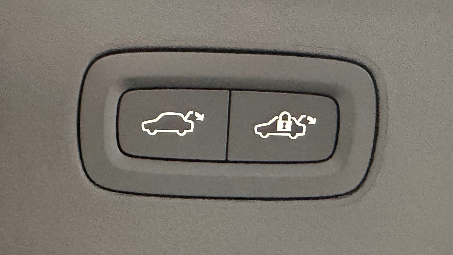 POLESTAR 2 Long Range Dual Motor Perfor-image-16
