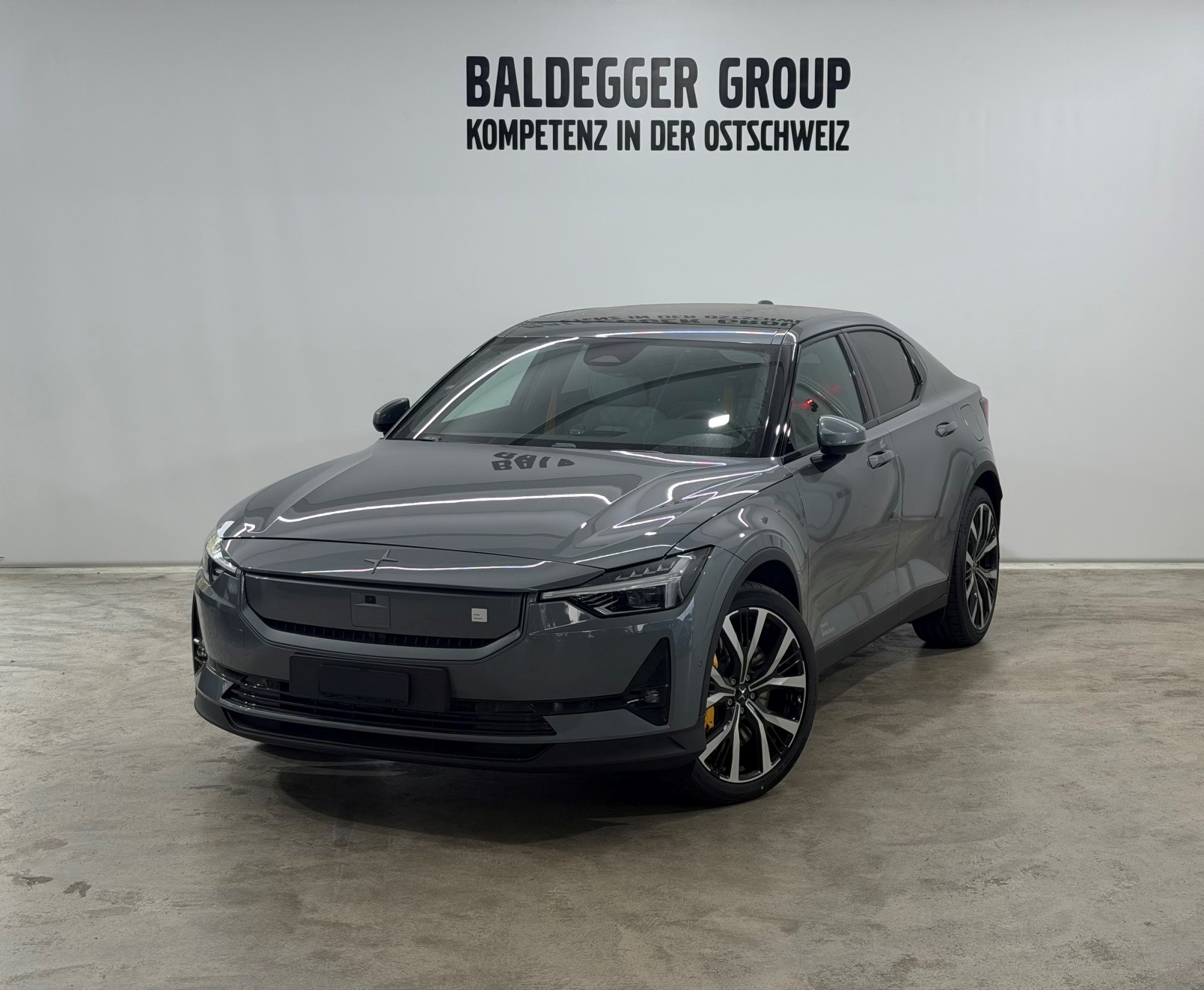 POLESTAR 2 Long Range Dual Motor Perfor-image-0