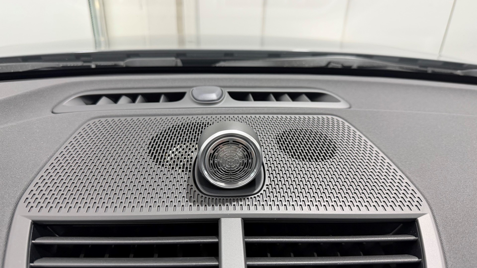 POLESTAR 2 Long Range Dual Motor Perfor-image-14