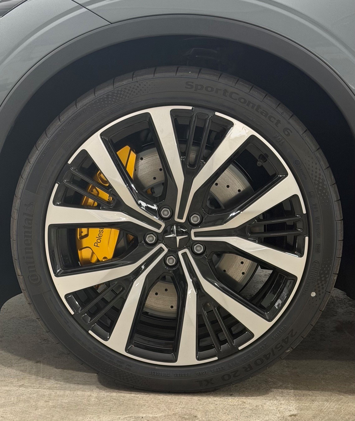 POLESTAR 2 Long Range Dual Motor Perfor-image-8