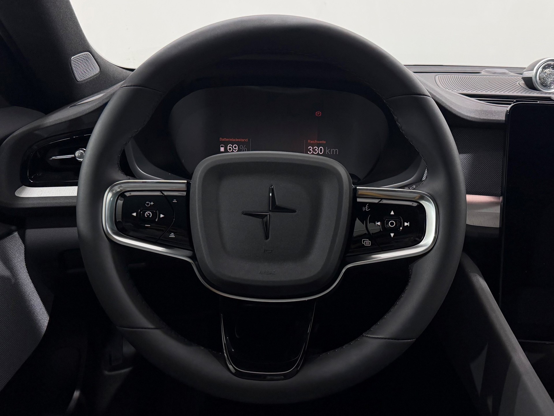 POLESTAR 2 Long Range Dual Motor Perfor-image-9