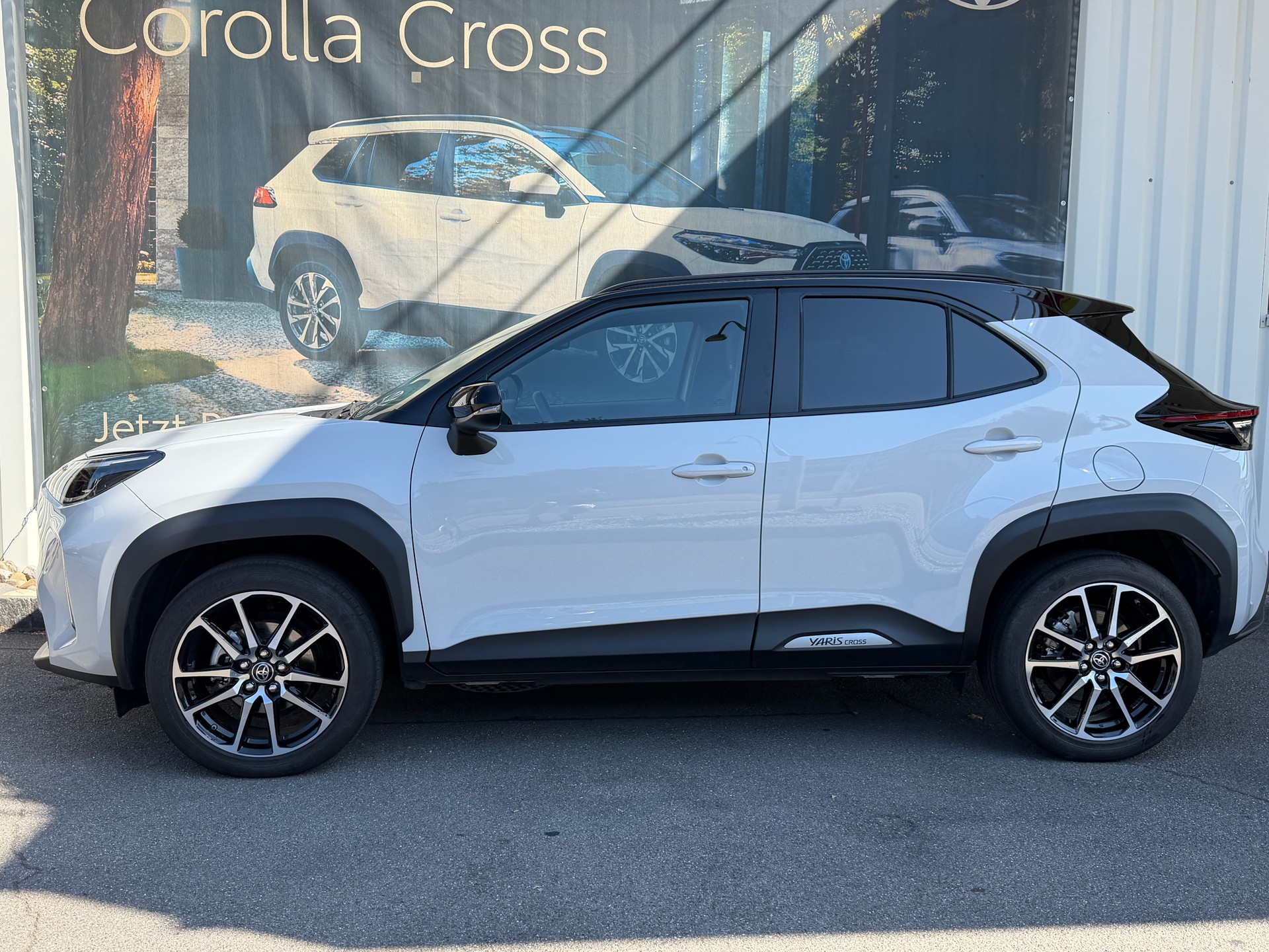 TOYOTA Yaris Cross 1.5 GR Sport e-CVT-image-1