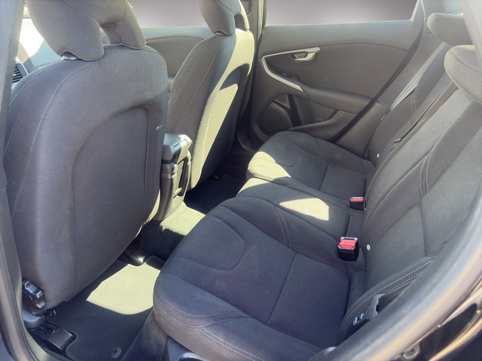 VOLVO V40 2.0 D3 Kinetic S/S-image-6