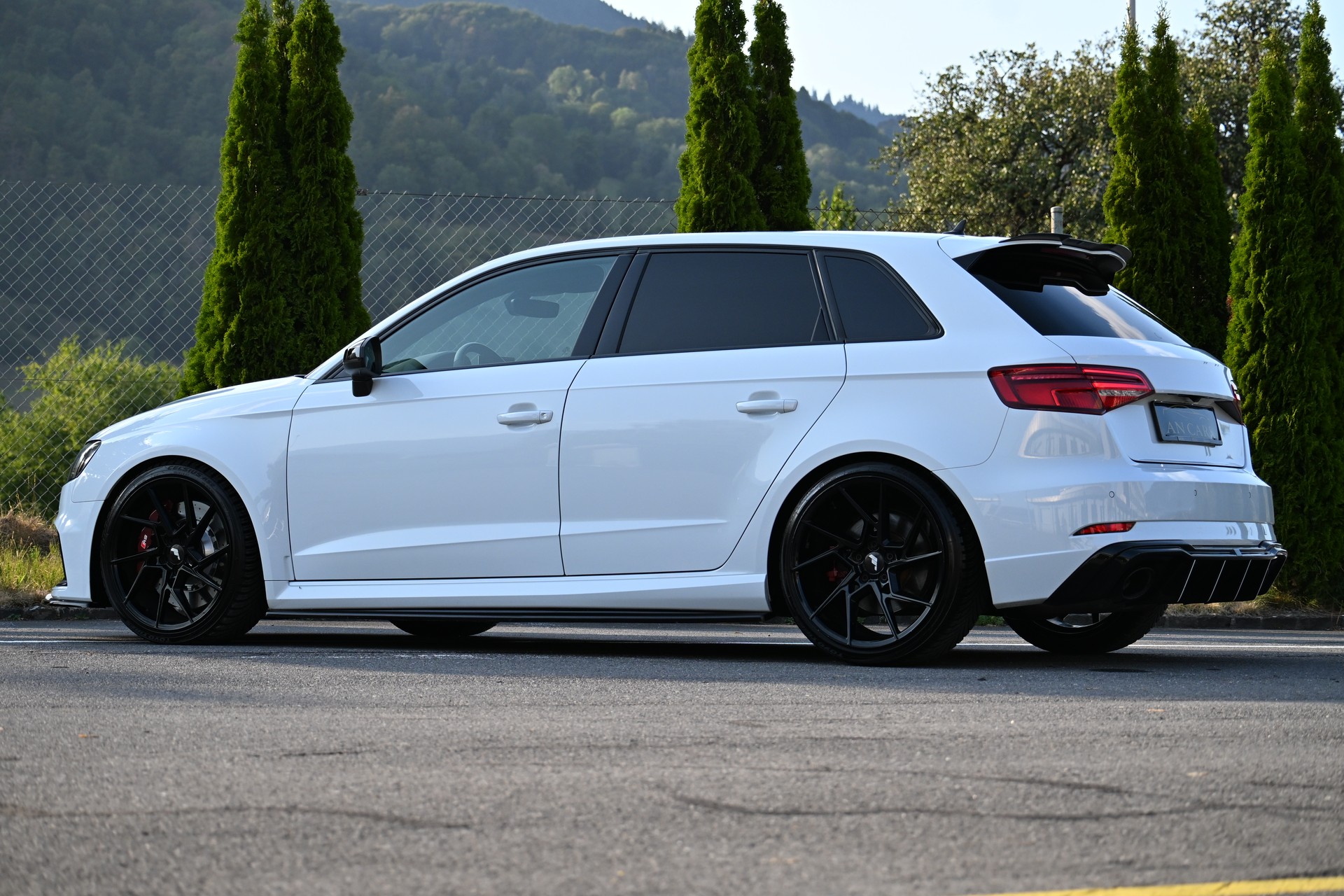 AUDI RS3 Sportback 2.5 TSI Quattro -EINZIGARTIG UNIQUE-& FRISCH AB MFK UND SERVICE -KW GEWINDE FAHRWERK- BRACHIALER SOUND-image-10