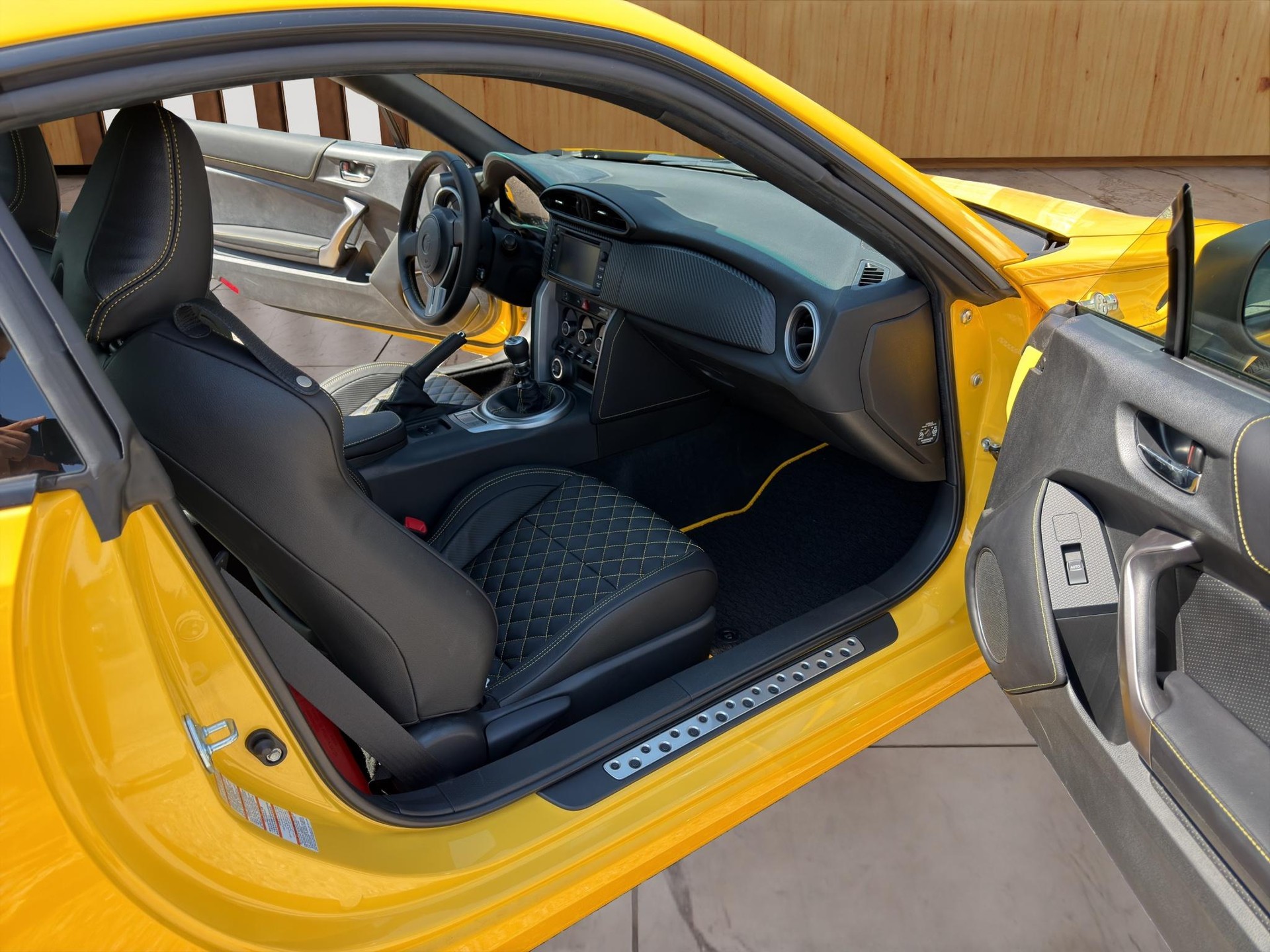 TOYOTA GT86 2.0 D-4S Sport-image-18