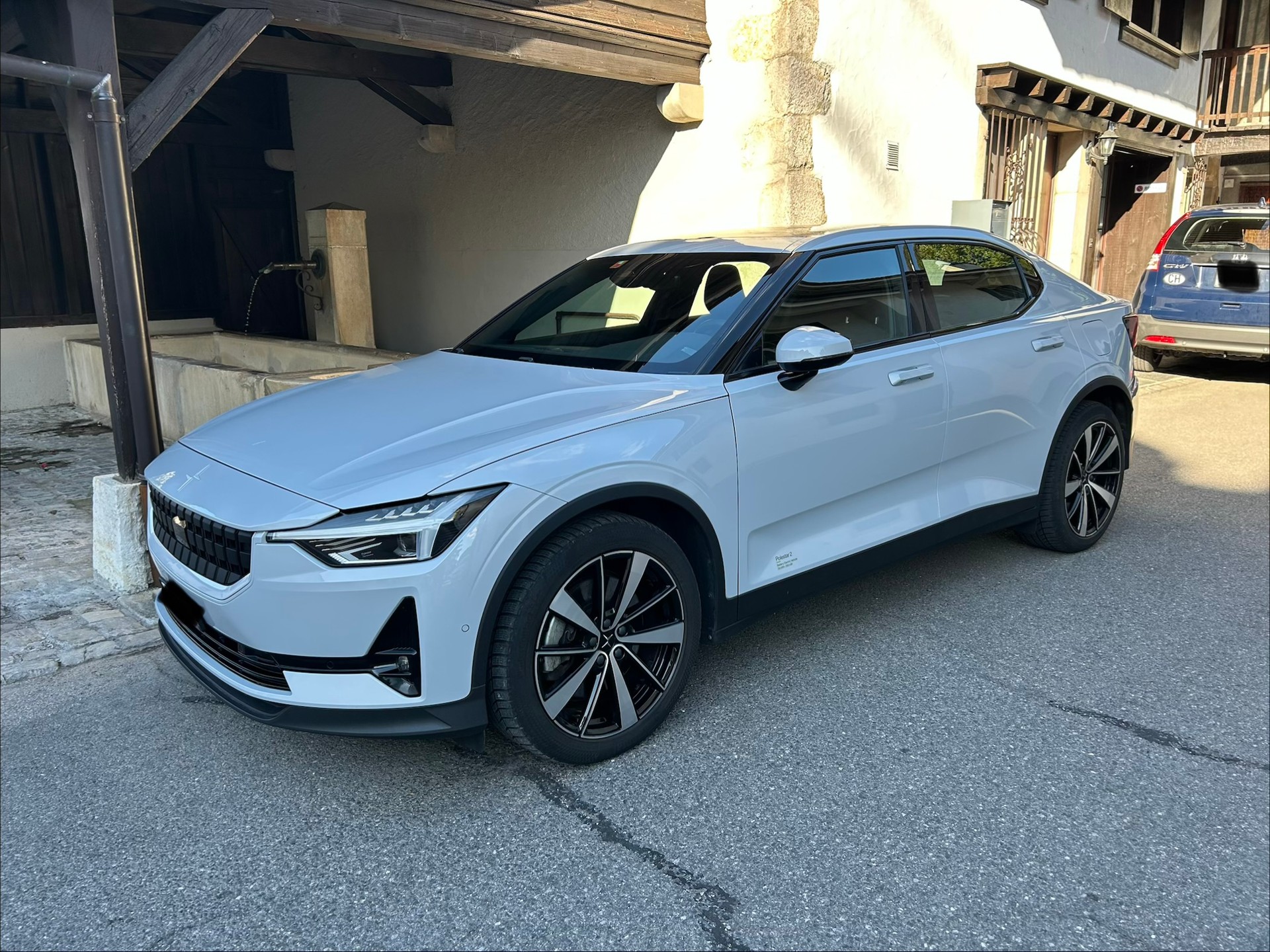 POLESTAR Long Range Dual Motor-image-0