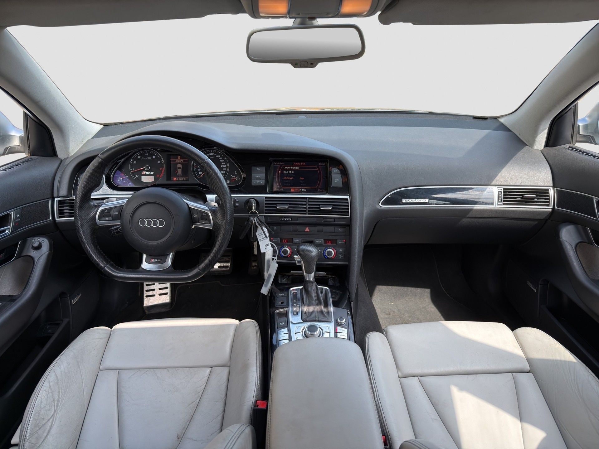 AUDI RS6 Avant 5.0 TFSI V10 quattro tiptronic-image-10