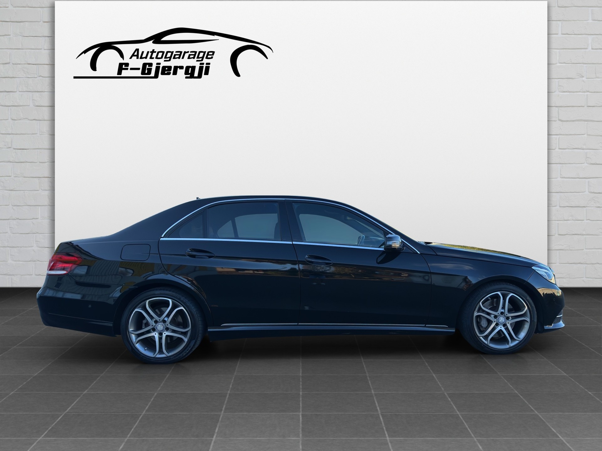 MERCEDES-BENZ E 400 Avantgarde 7G-Tronic-image-6
