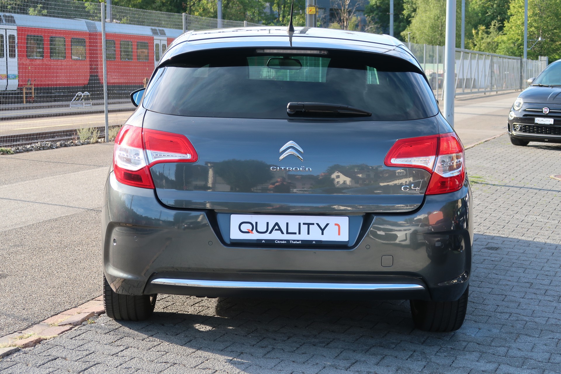 CITROEN C4 Berline 1.6 THP Exclusive EGS6-image-4