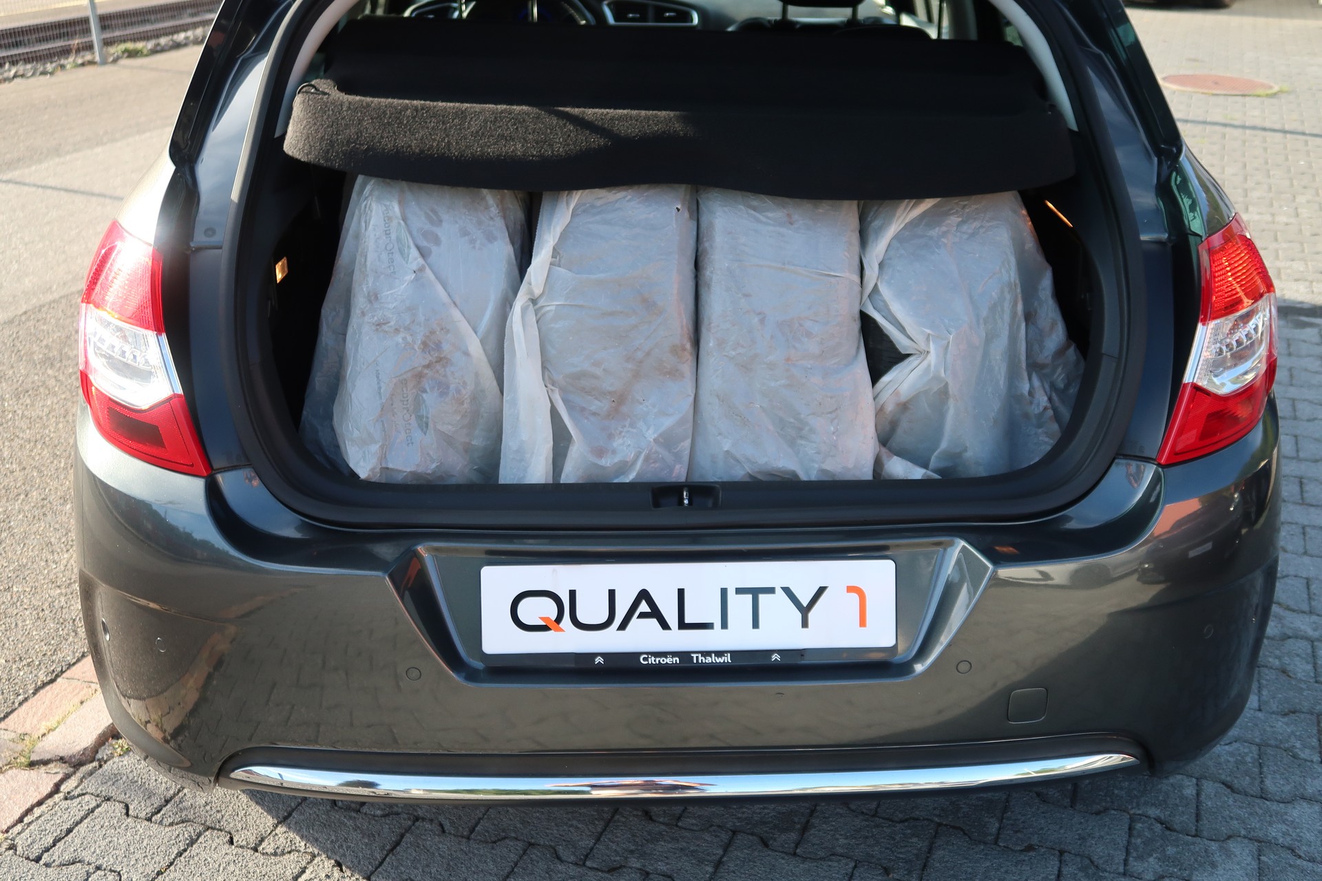 CITROEN C4 Berline 1.6 THP Exclusive EGS6-image-14