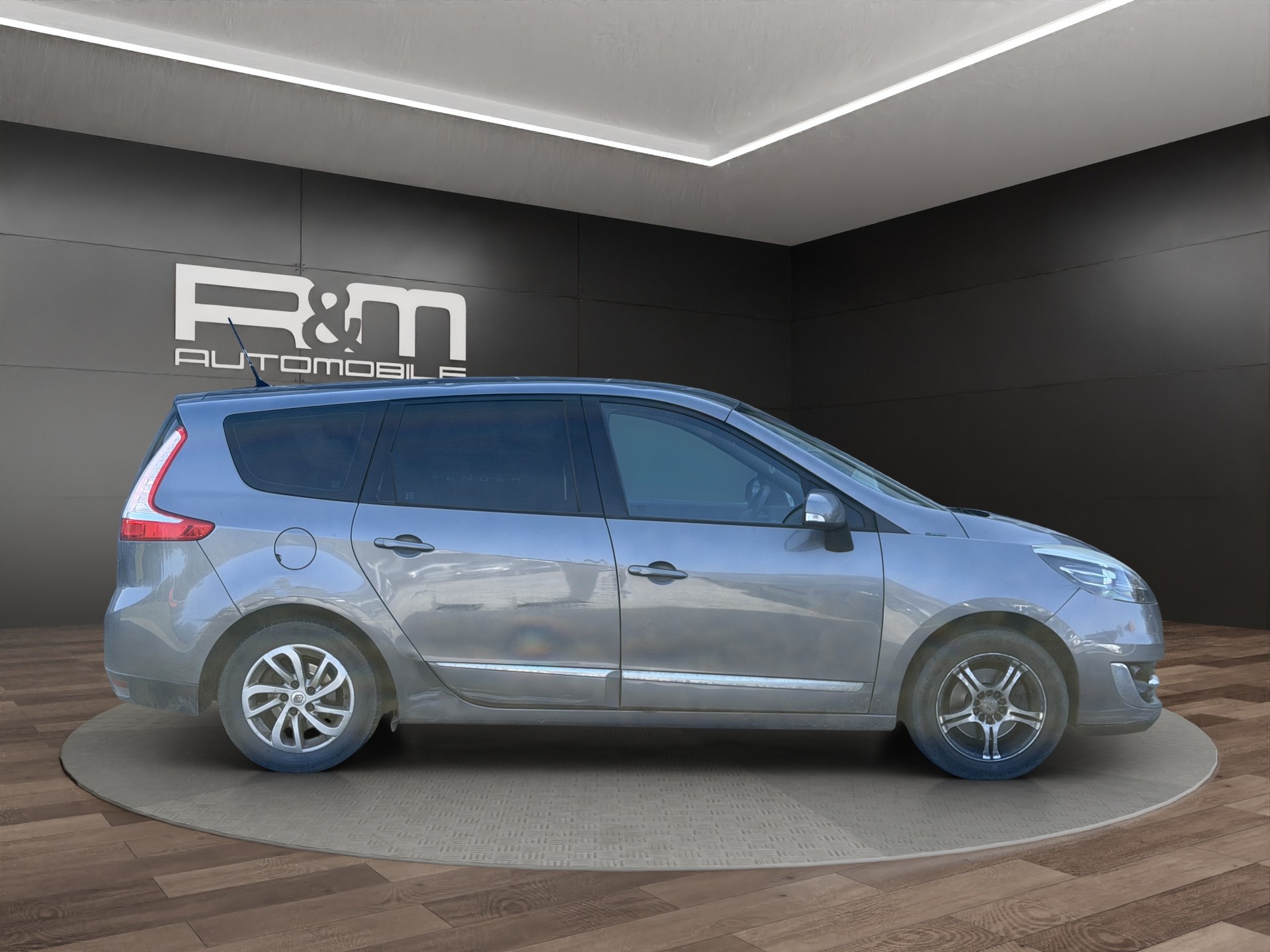 RENAULT Grand Scénic 1.4 16V Turbo Dynamique-image-2