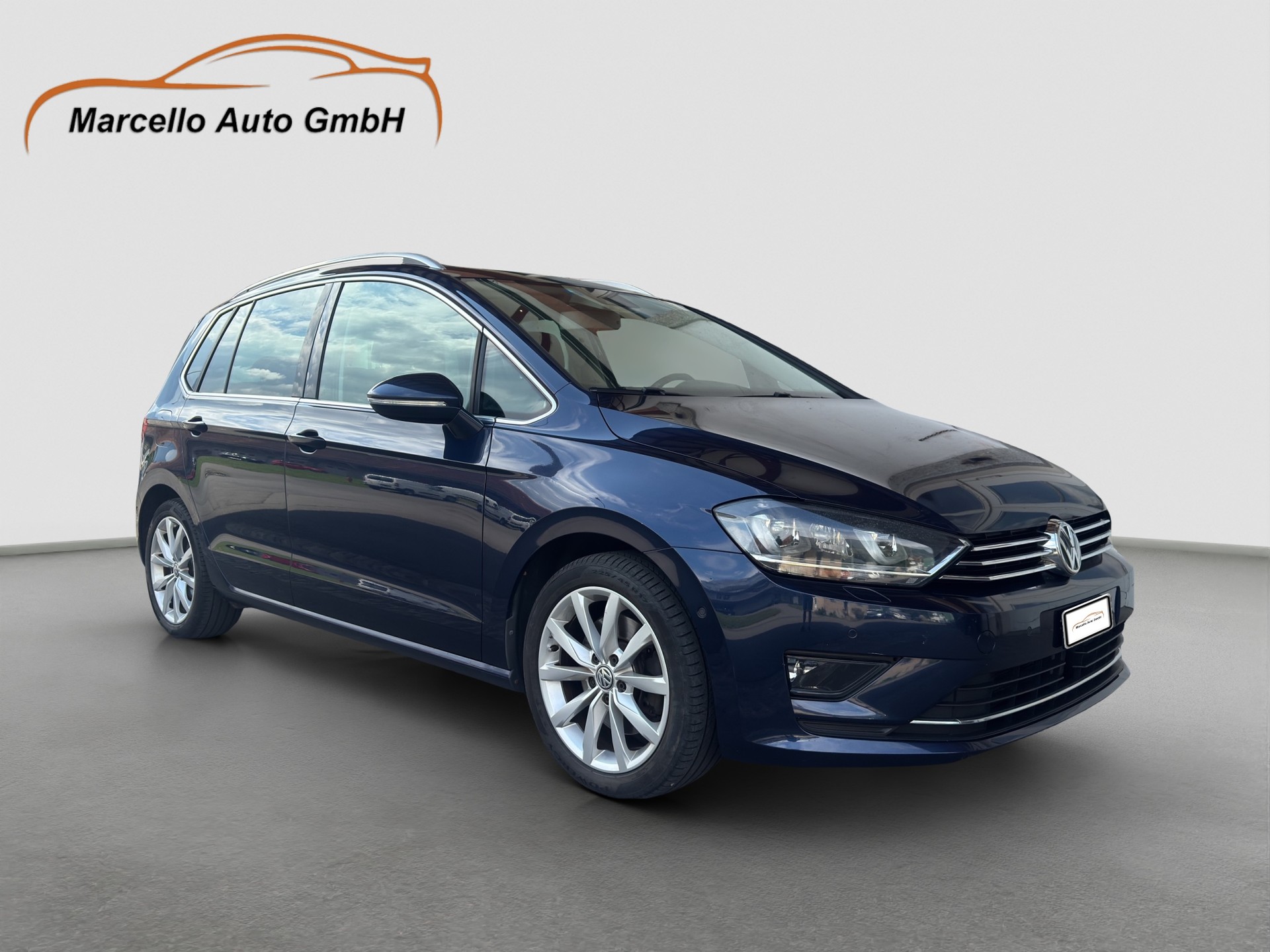 VW Golf Sportsvan 2.0 TDI Highline DSG-image-2