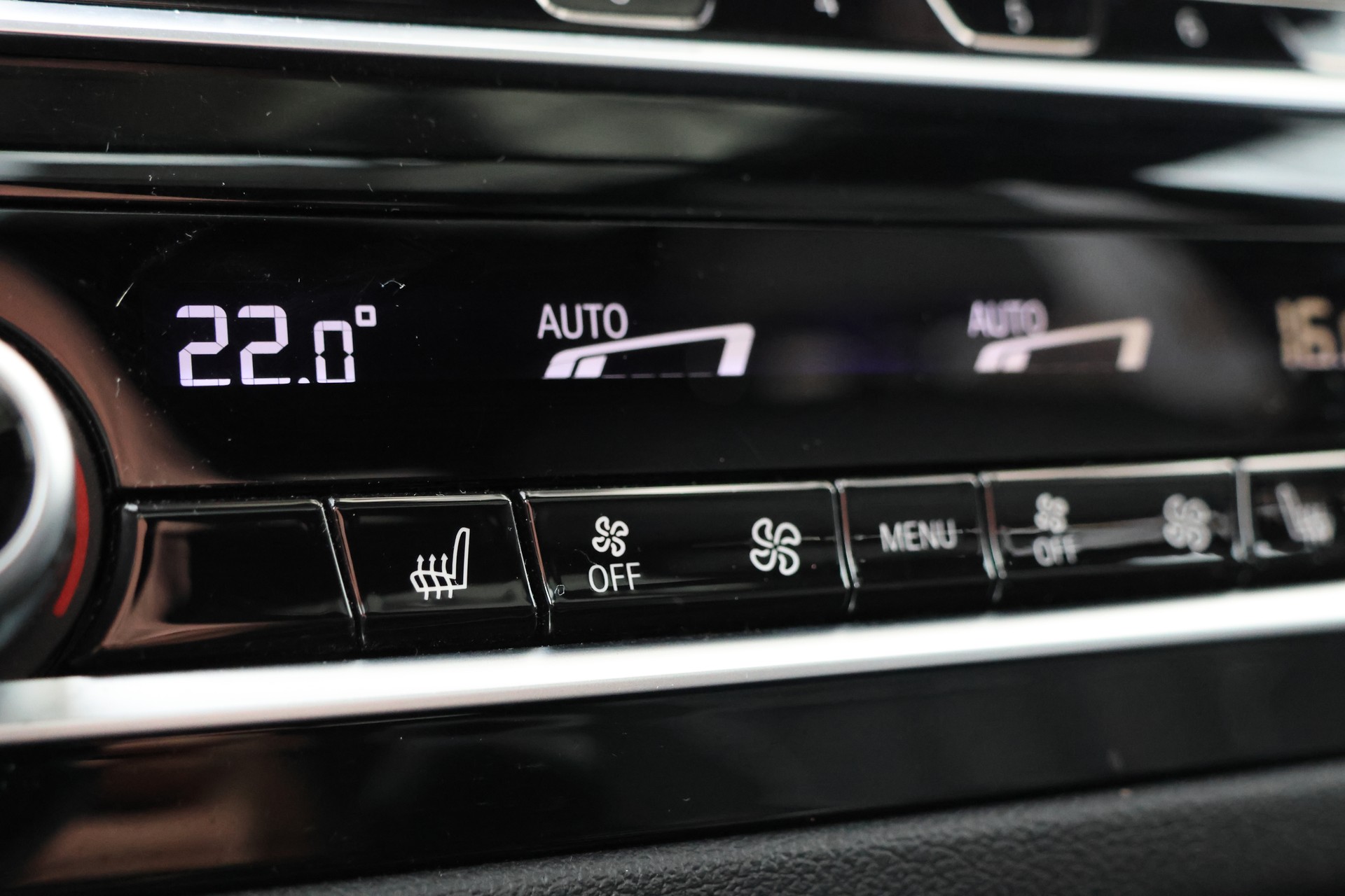 BMW 540d xDrive 48V Touring Pure M Sport Steptronic (CH)-image-29