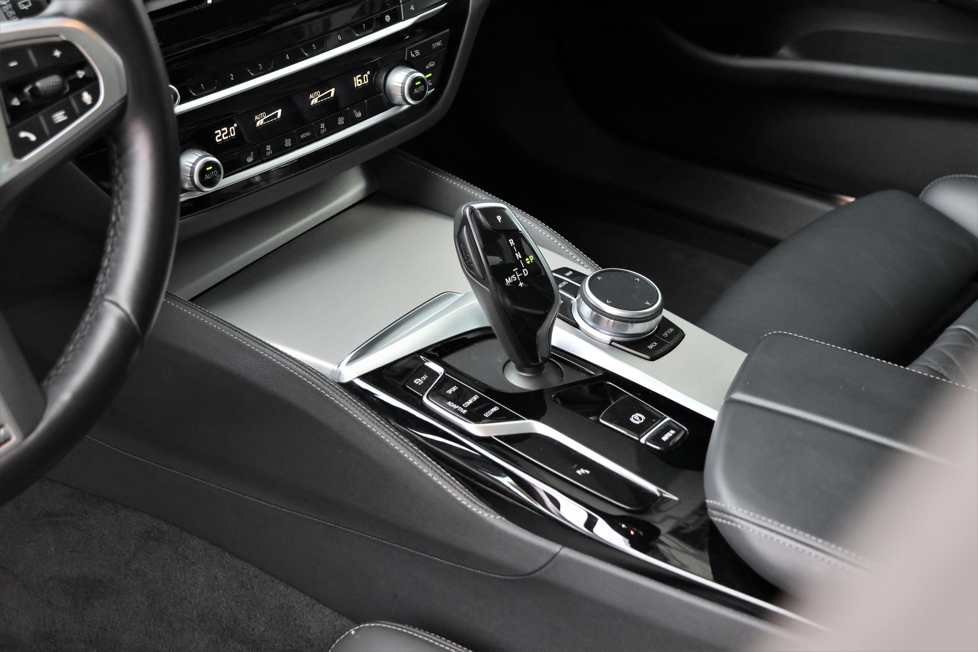 BMW 540d xDrive 48V Touring Pure M Sport Steptronic (CH)-image-10