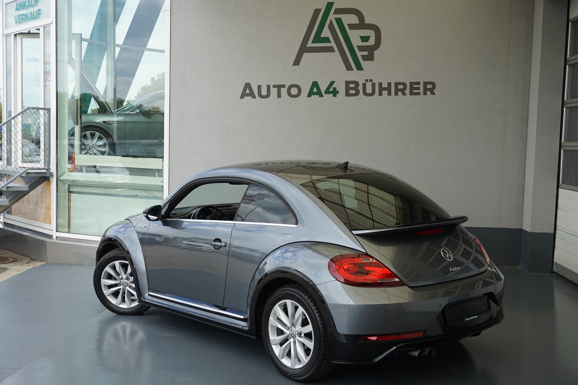 VW Beetle 1.4 TSI BMT R-Line-image-5