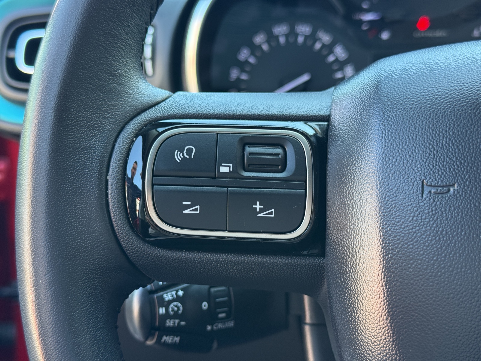 CITROEN C3 1.2i PureTech Swiss Edition EAT6-image-22
