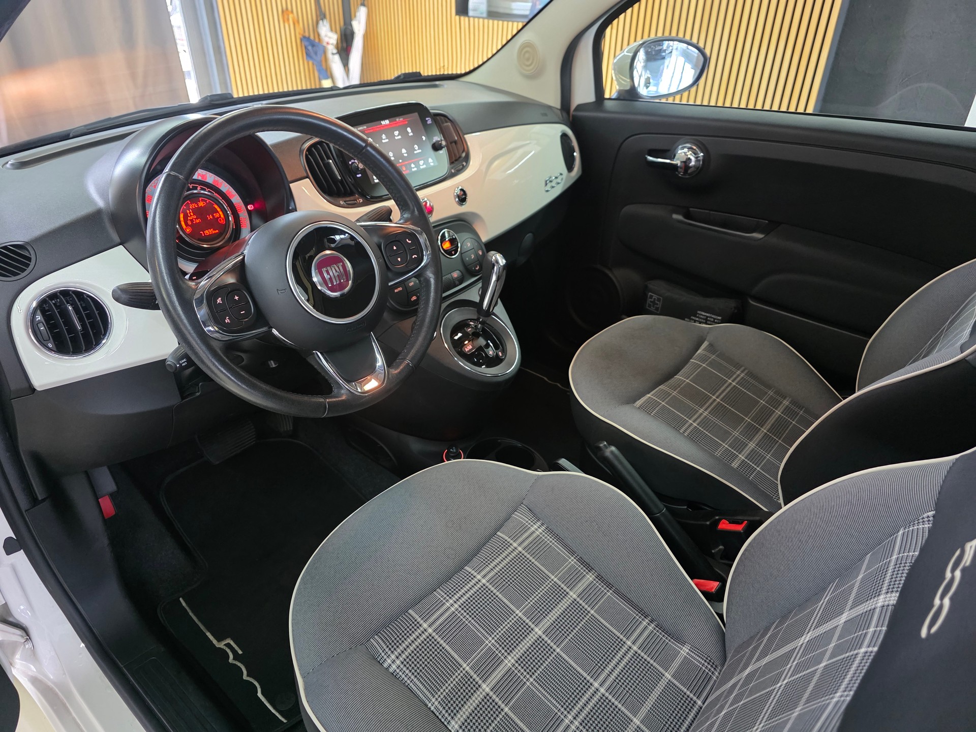 FIAT 500 0.9 Twinair Lounge Dualogic-image-7