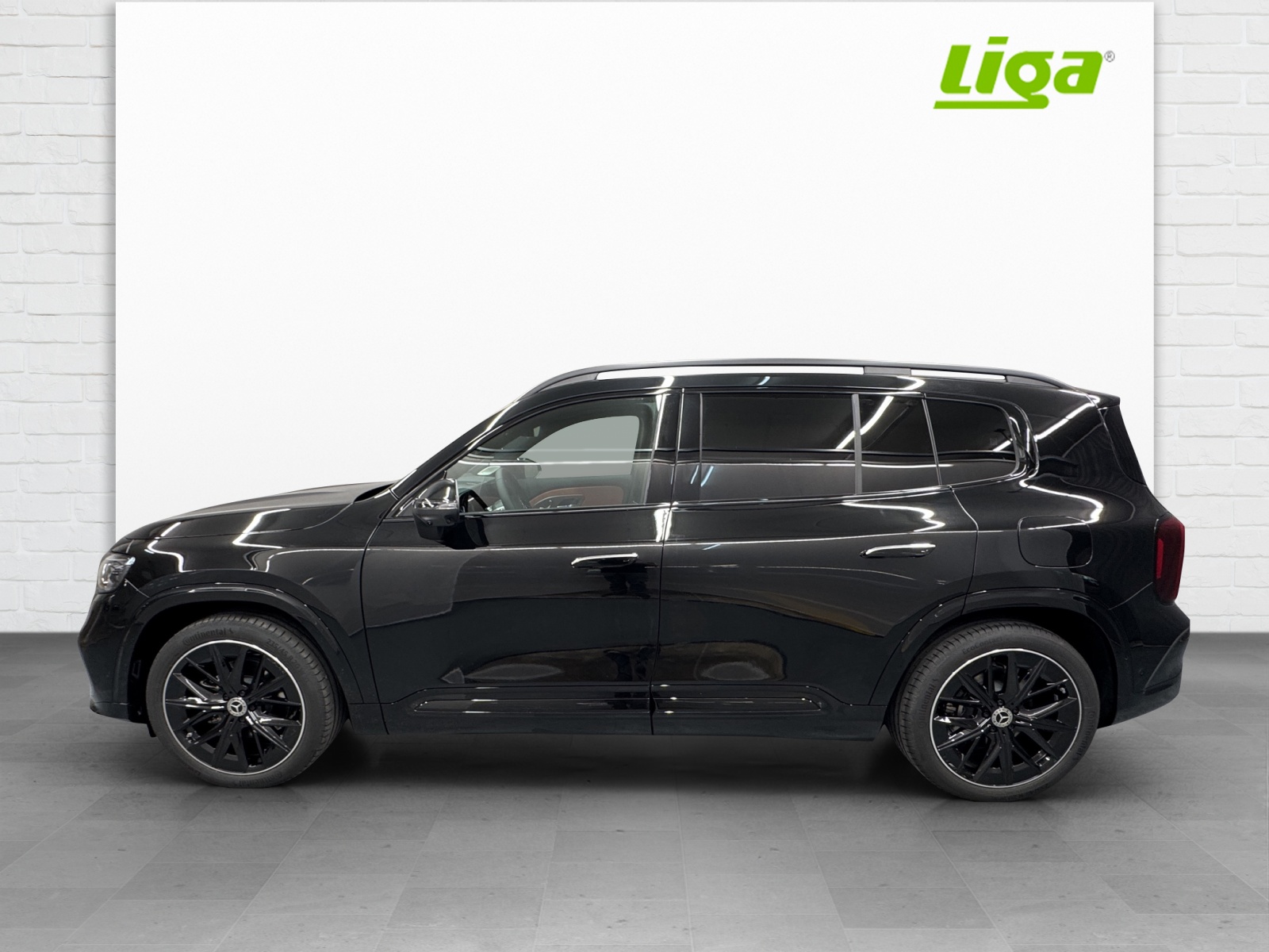 MERCEDES-BENZ GLB 220 4Matic-image-2