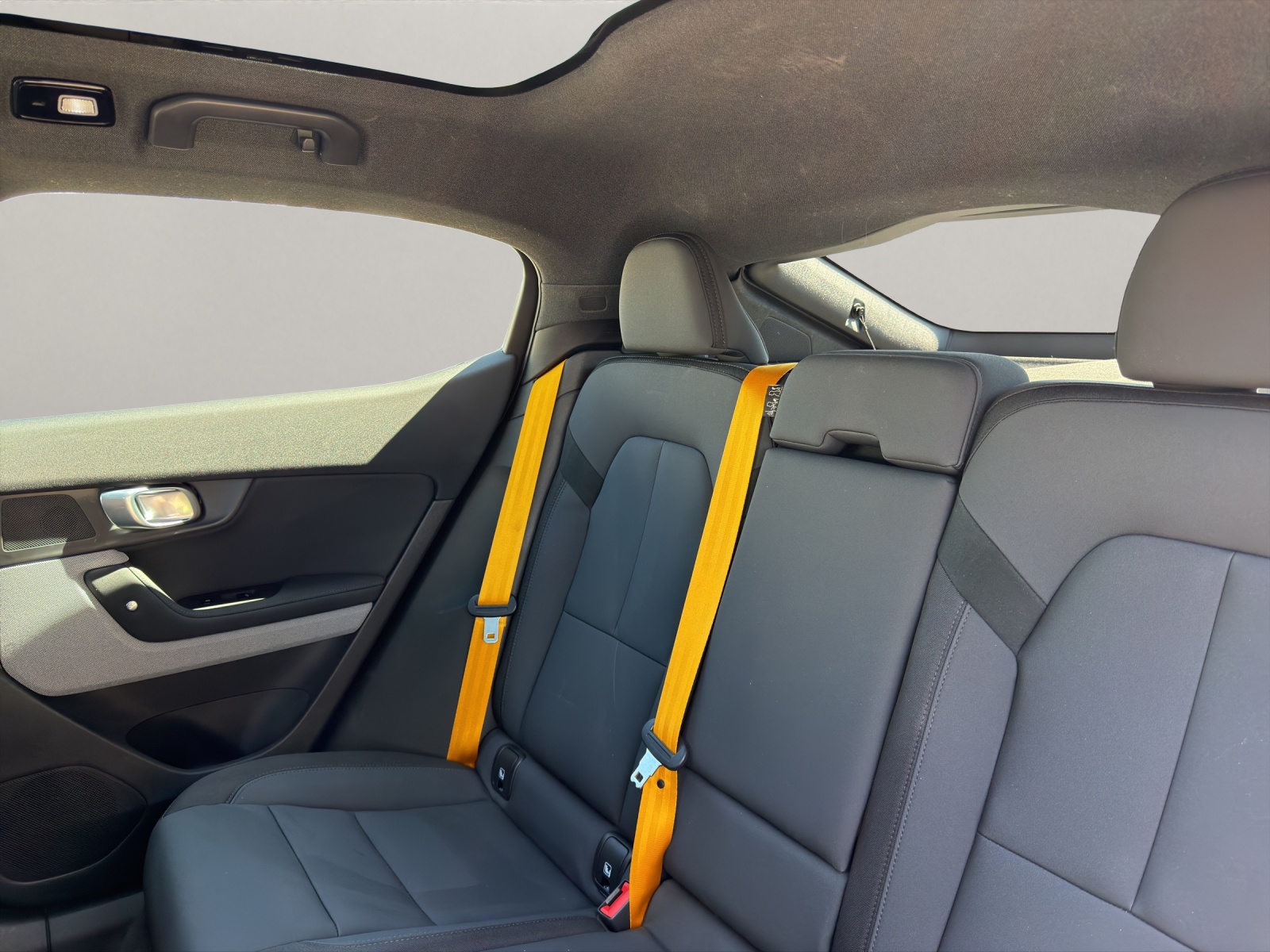 POLESTAR 2 Long Range Dual Motor-image-12