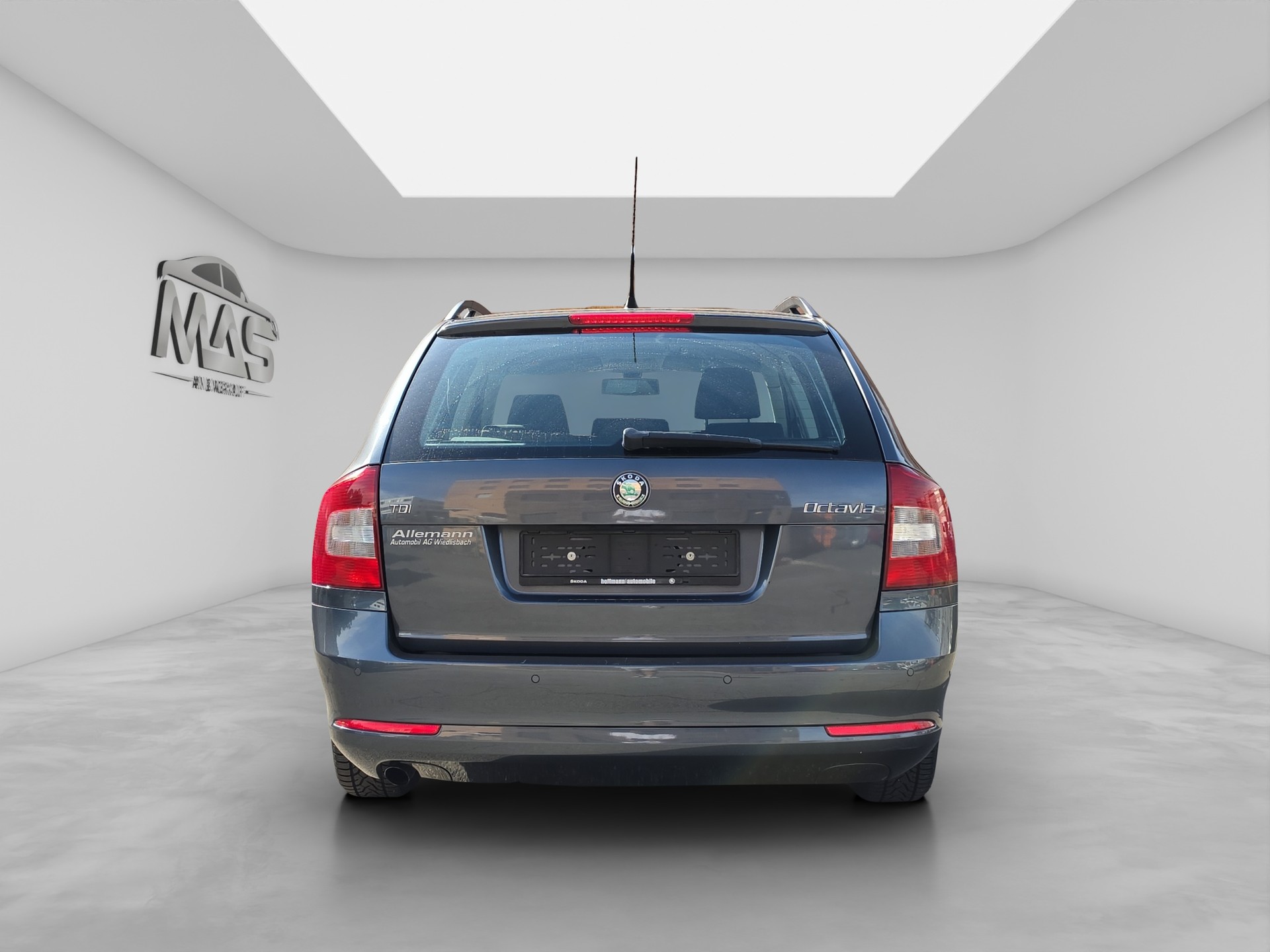 SKODA Octavia Combi 1.6 TDI Elegance DSG-image-4
