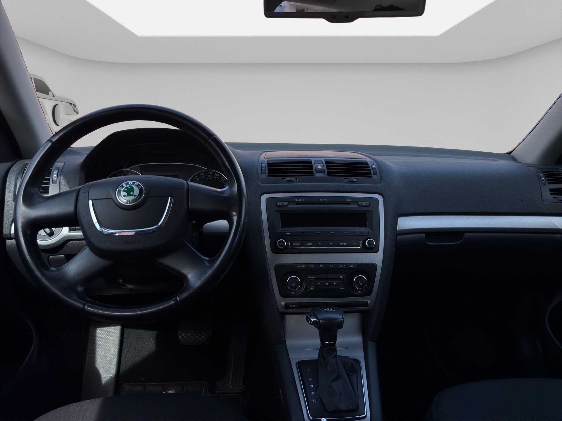 SKODA Octavia Combi 1.6 TDI Elegance DSG-image-11