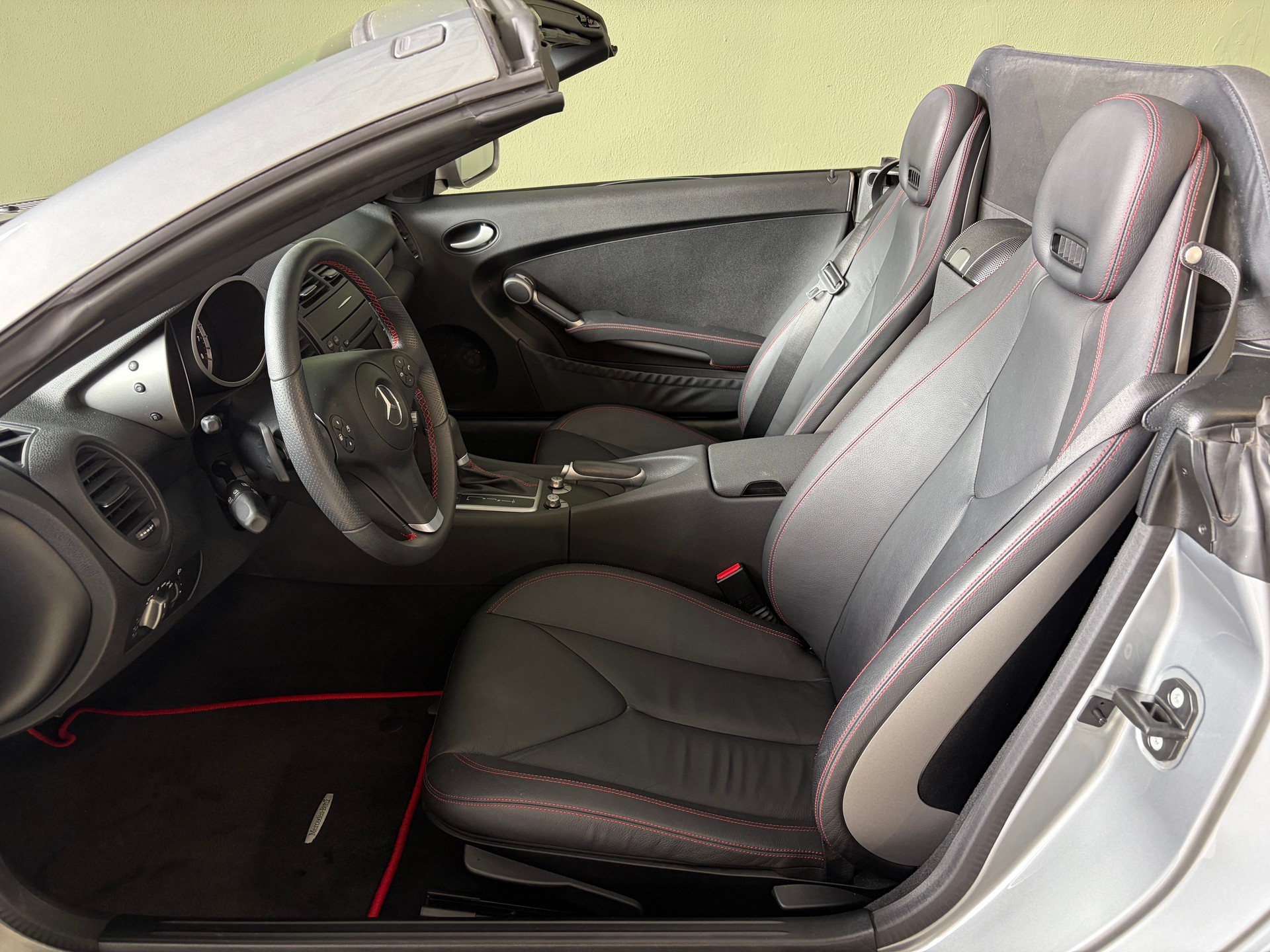 MERCEDES-BENZ SLK 200 Kompressor Automatic Sport-Paket *NUR 20'000KM*Ab MFK*CH-Fahrzeug*-image-9