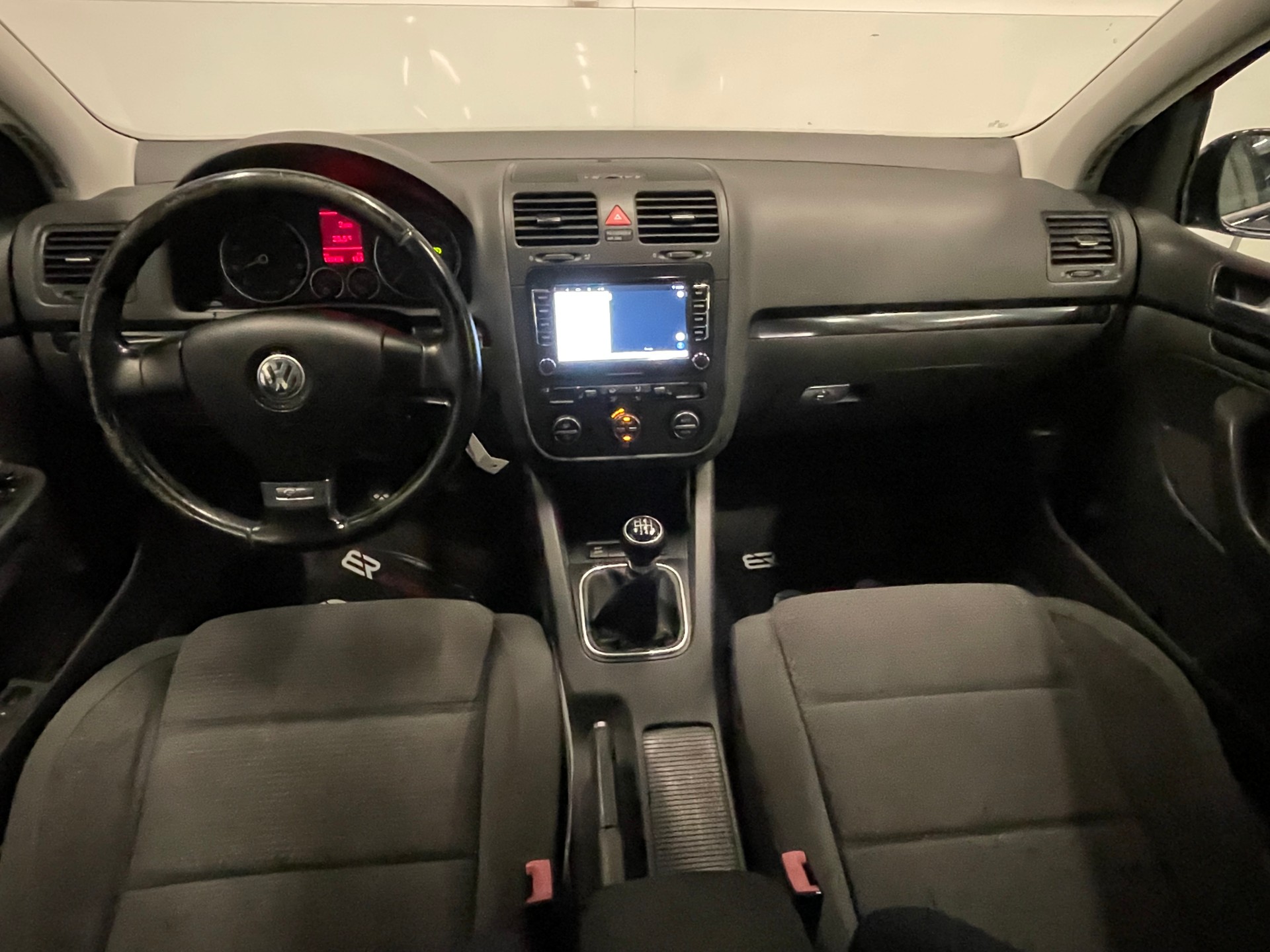 VW Golf 1.4 TSI GT-image-10