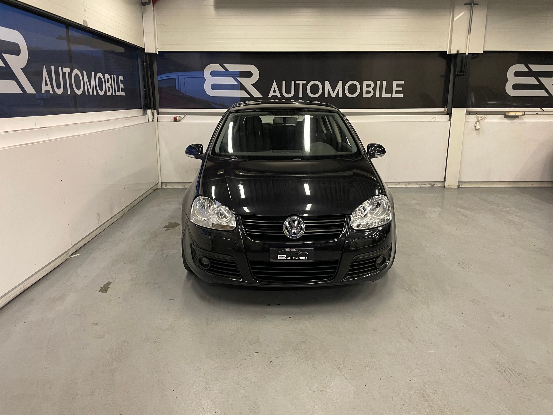 VW Golf 1.4 TSI GT-image-2