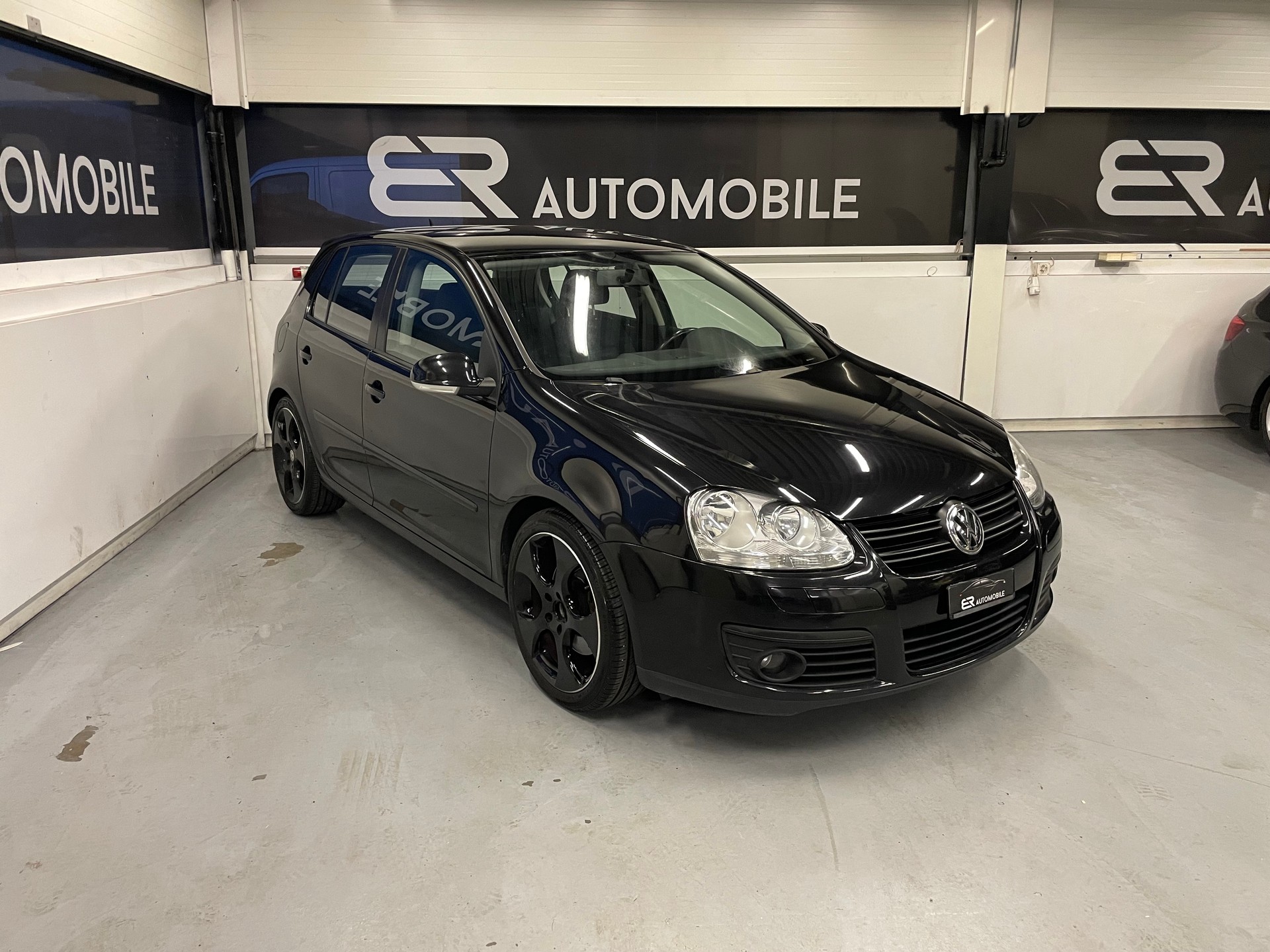 VW Golf 1.4 TSI GT-image-1