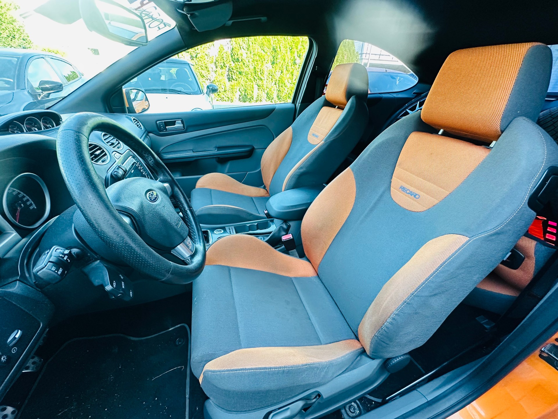 FORD Focus 2.5 Turbo ST-image-2