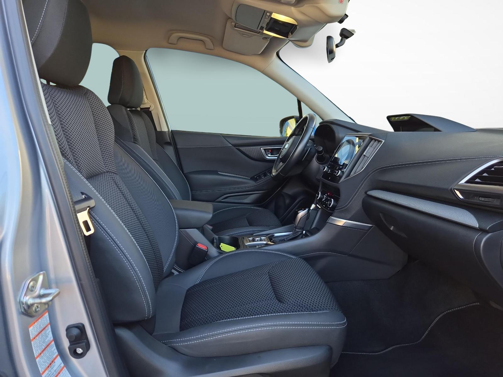 SUBARU Forester Station 2.0i e-Boxer Swiss Plus-image-9