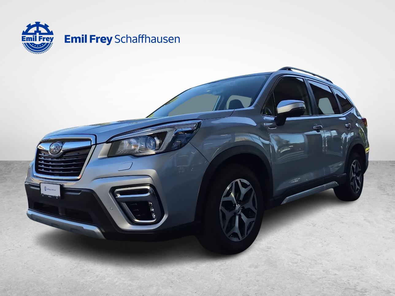 SUBARU Forester Station 2.0i e-Boxer Swiss Plus-image-0