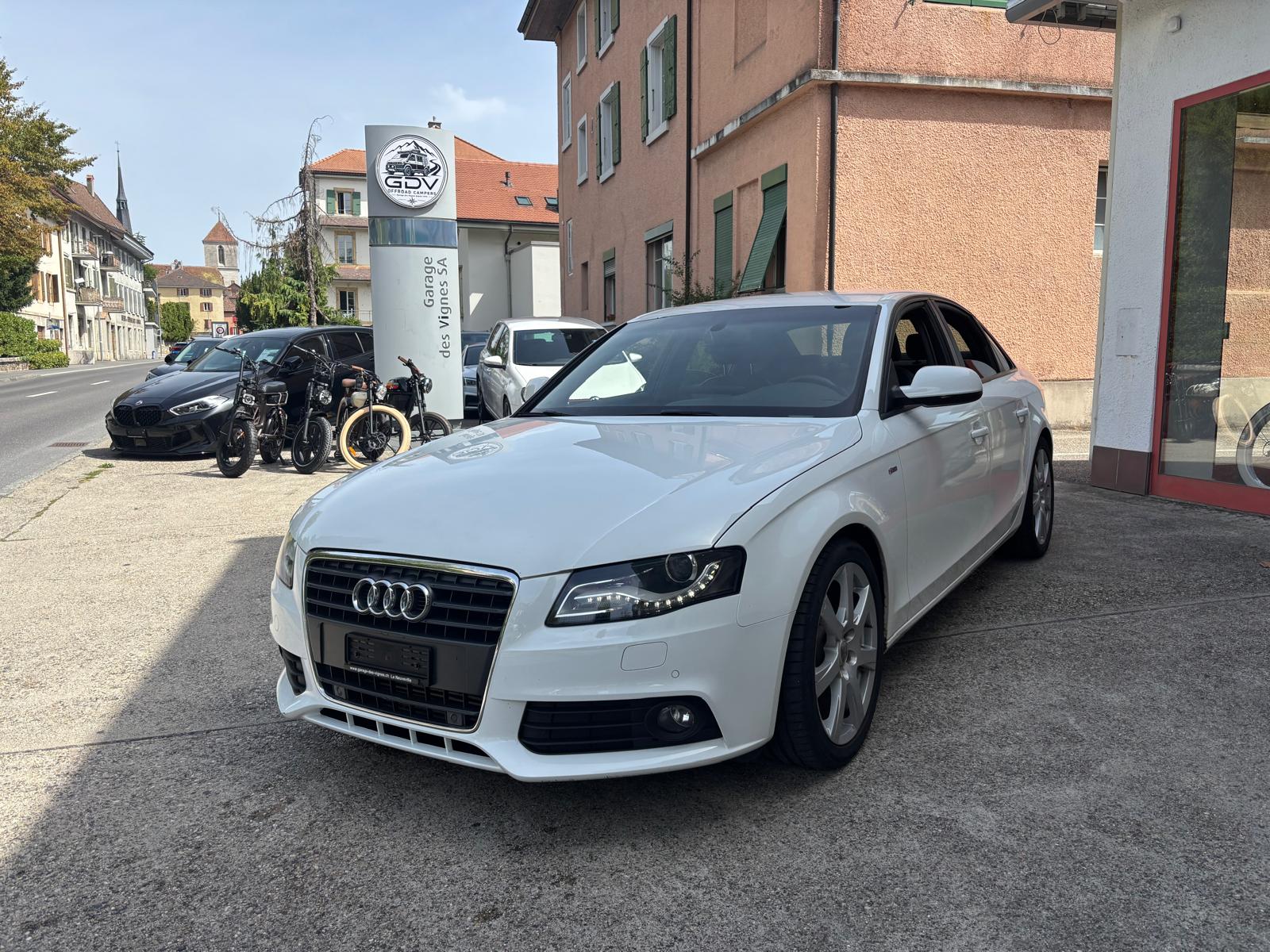 AUDI A4 Limousine 2.0 TDI 170 ch / S line-image-0