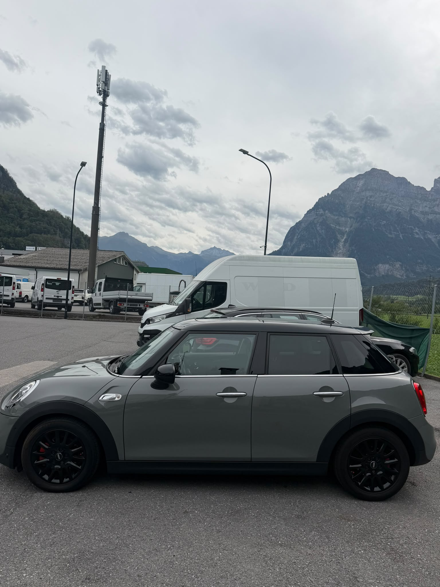 MINI Cooper S-image-2