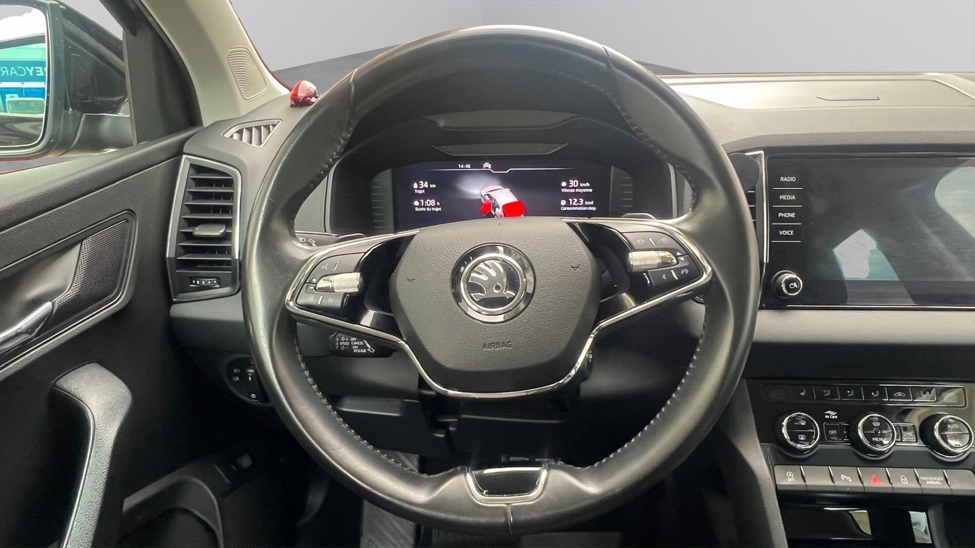 SKODA Karoq 1.5 TSI ACT Clever DSG-image-9