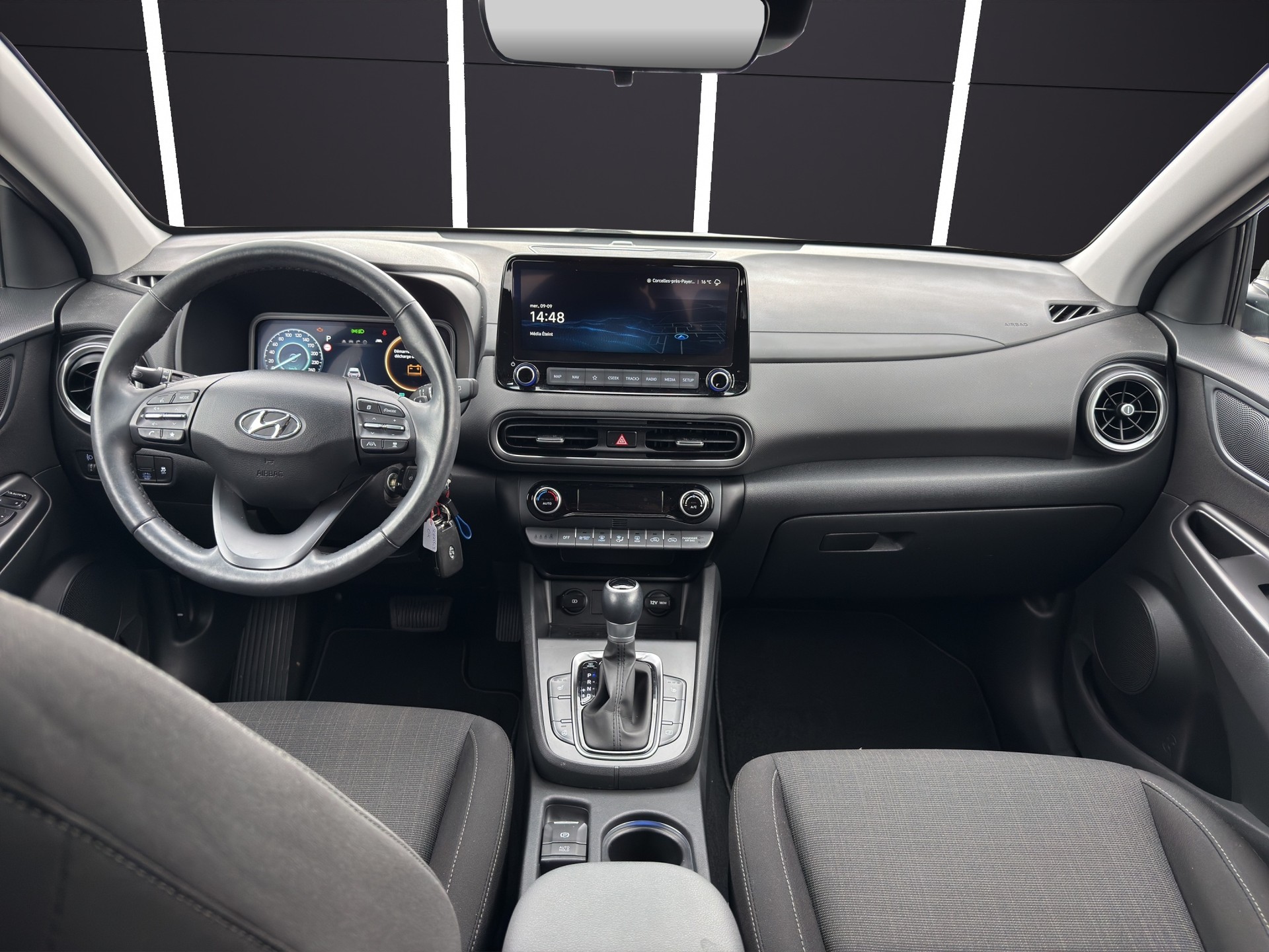 HYUNDAI Kona 1.6 GDi HEV Amplia DCT-image-8