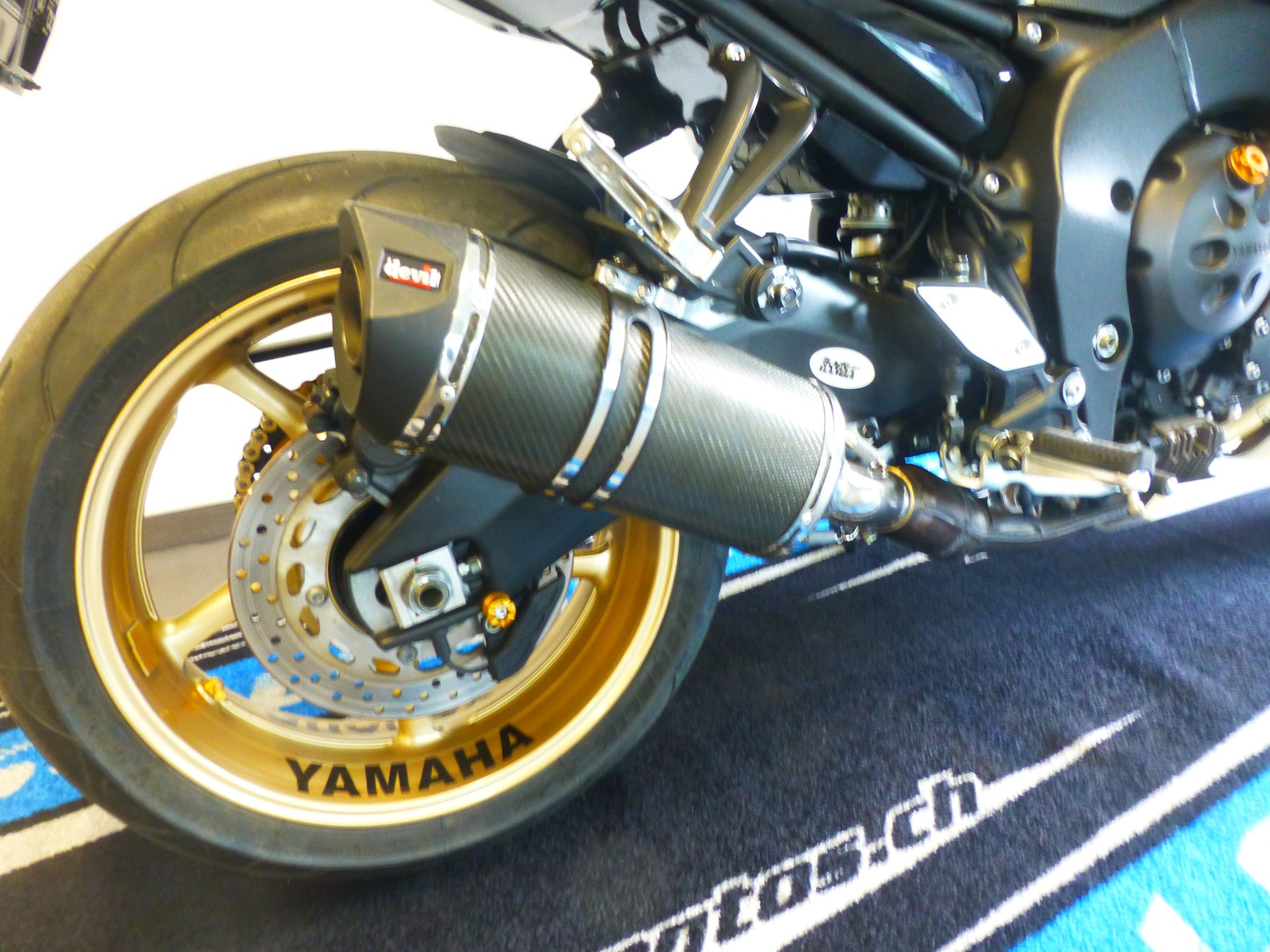 YAMAHA FZ8 N ABS-image-11