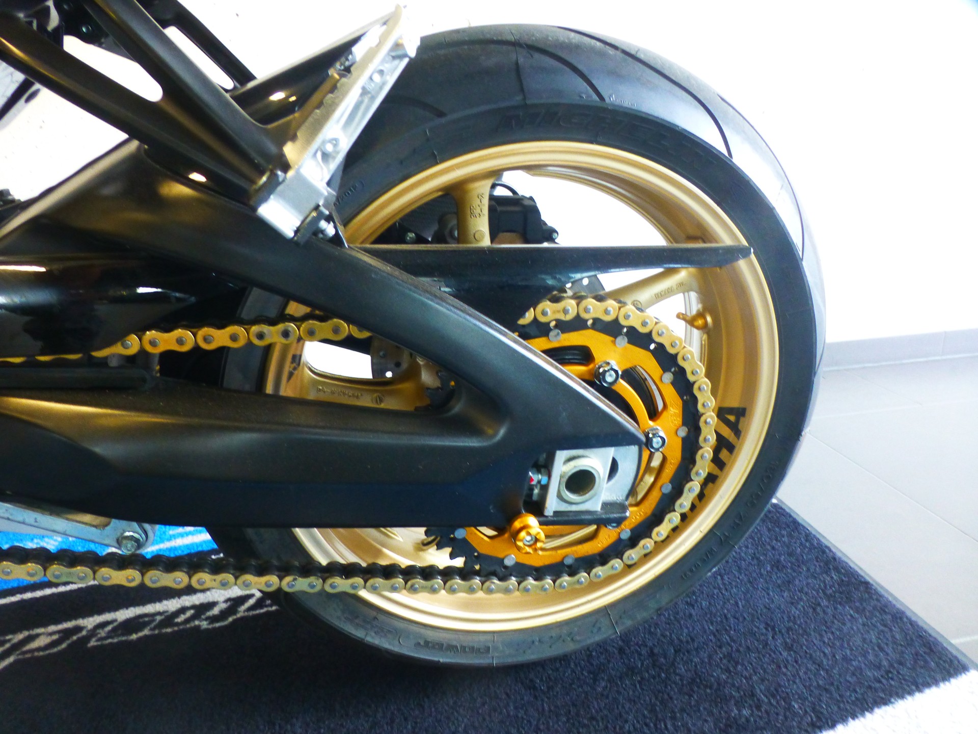 YAMAHA FZ8 N ABS-image-6