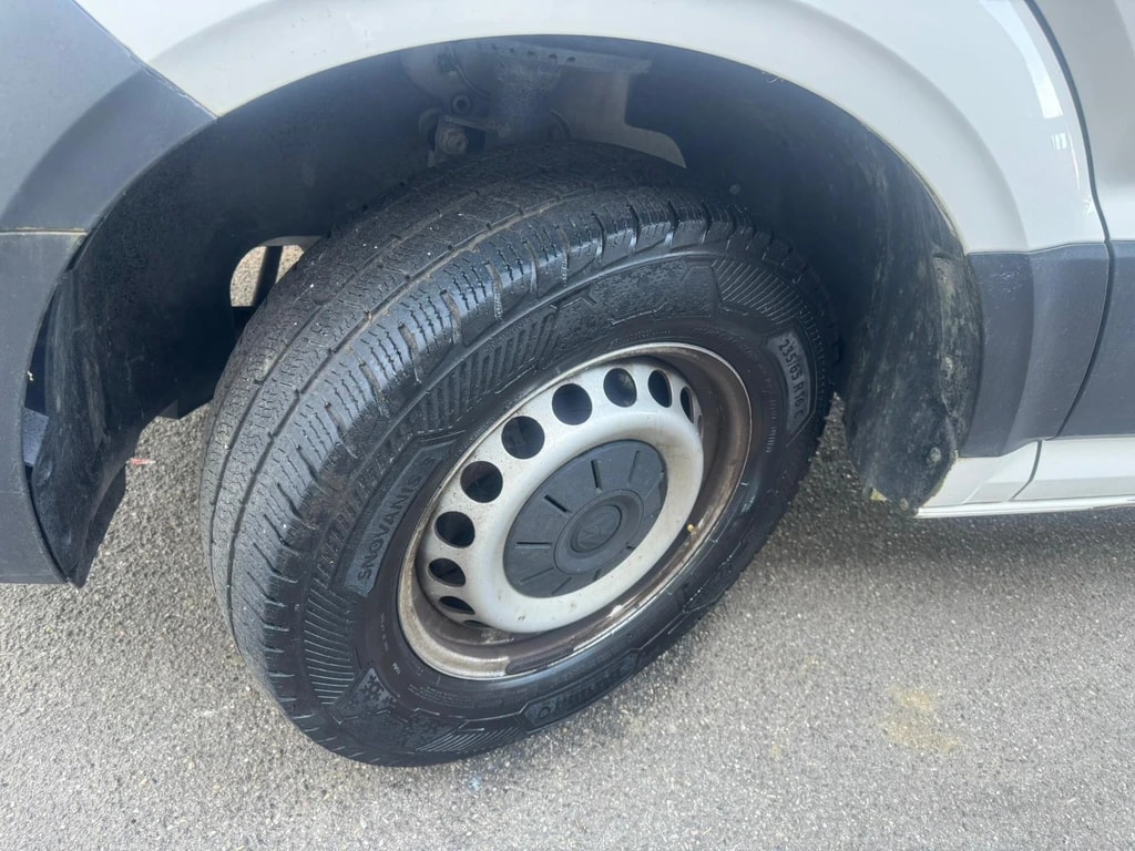 VW Crafter 35 2.0 TDI Entry L3 RWD ** 3-Plätzer ** 3-Seitenkipperbrücke ** Klimaanlage ** Anh-Kupplung 3500kg ** Nutzlast-1000kg-image-12