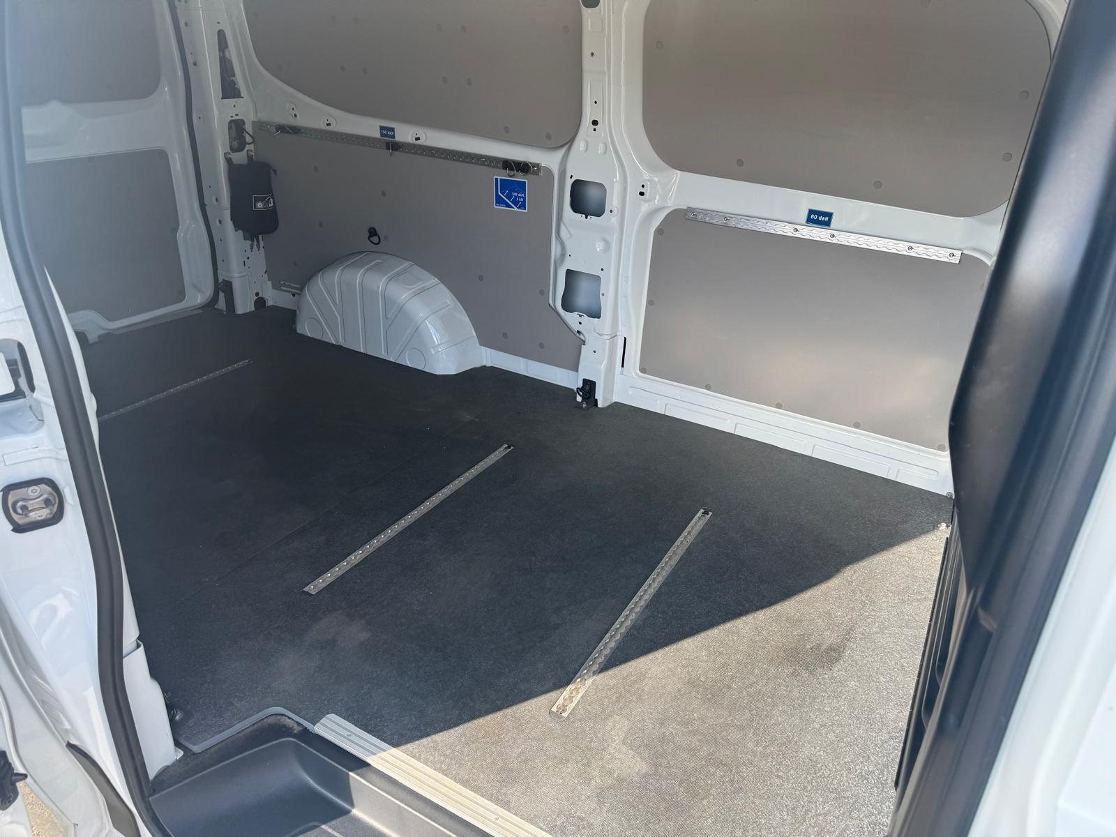 VW Transporter 2.0 TDI Pan Americana Lang-image-3