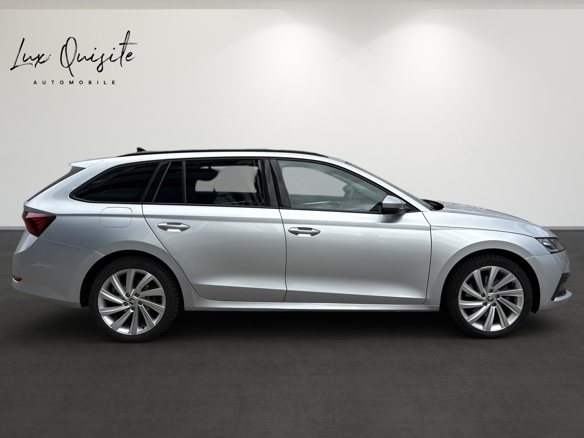 SKODA Octavia Combi 2.0 TDI DSG Style 4x4-image-3