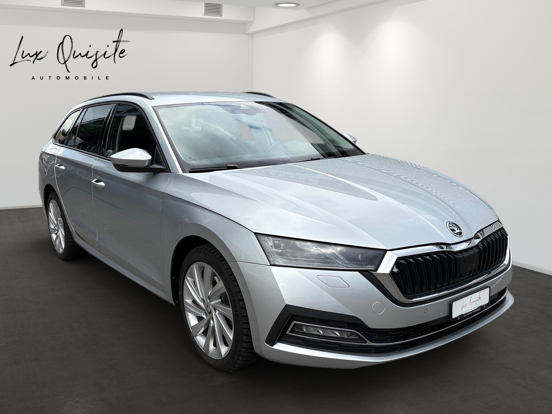 SKODA Octavia Combi 2.0 TDI DSG Style 4x4-image-2