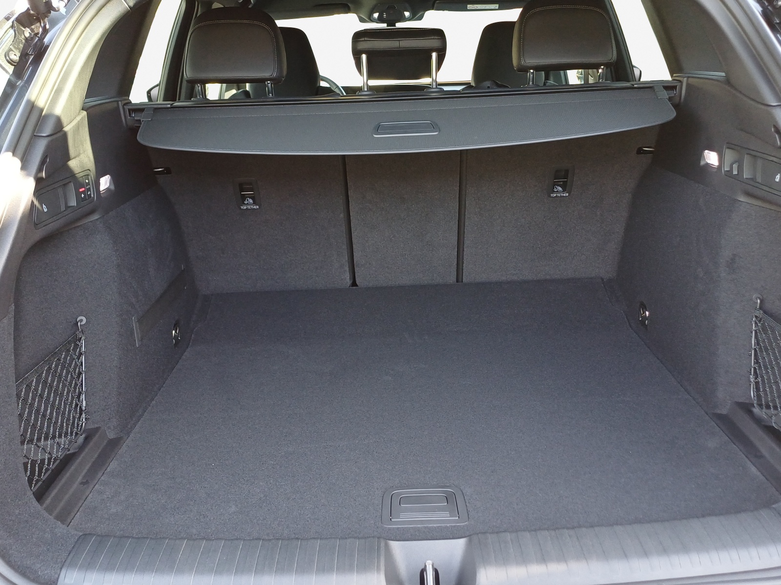 AUDI Q6 e-tron quattro-image-12
