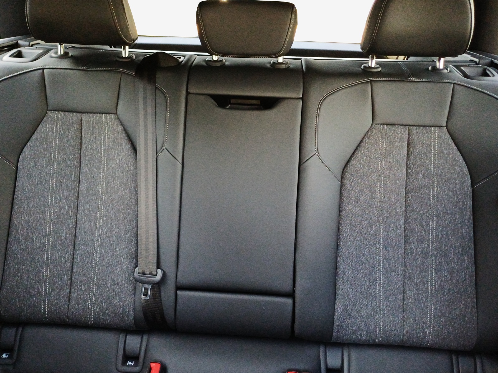 AUDI Q6 e-tron quattro-image-11
