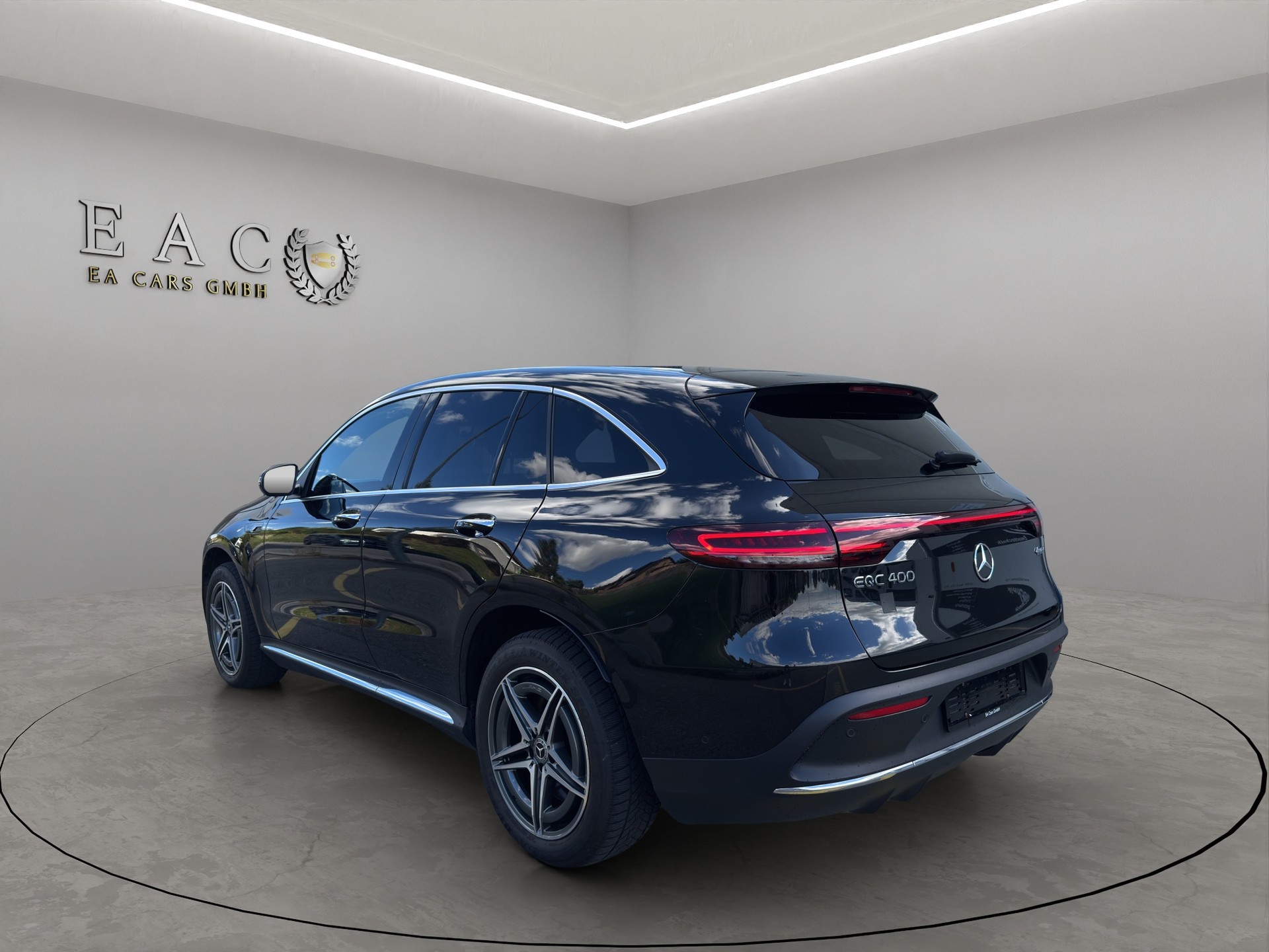 MERCEDES-BENZ EQC 400 4Matic AMG Line **Batteriekapazität 96.55%**-image-2