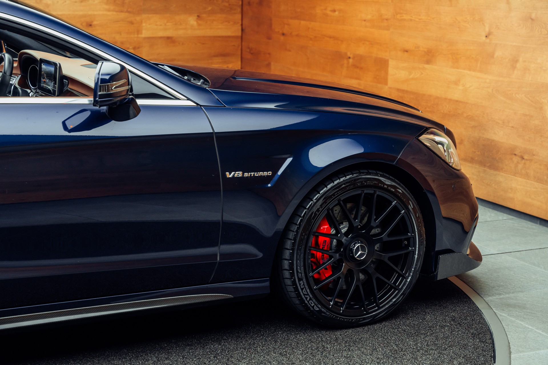 MERCEDES-BENZ CLS 63 AMG S 4Matic Speedshift MCT-image-24