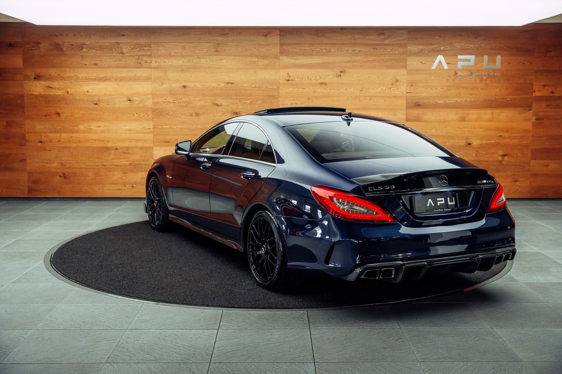 MERCEDES-BENZ CLS 63 AMG S 4Matic Speedshift MCT-image-2