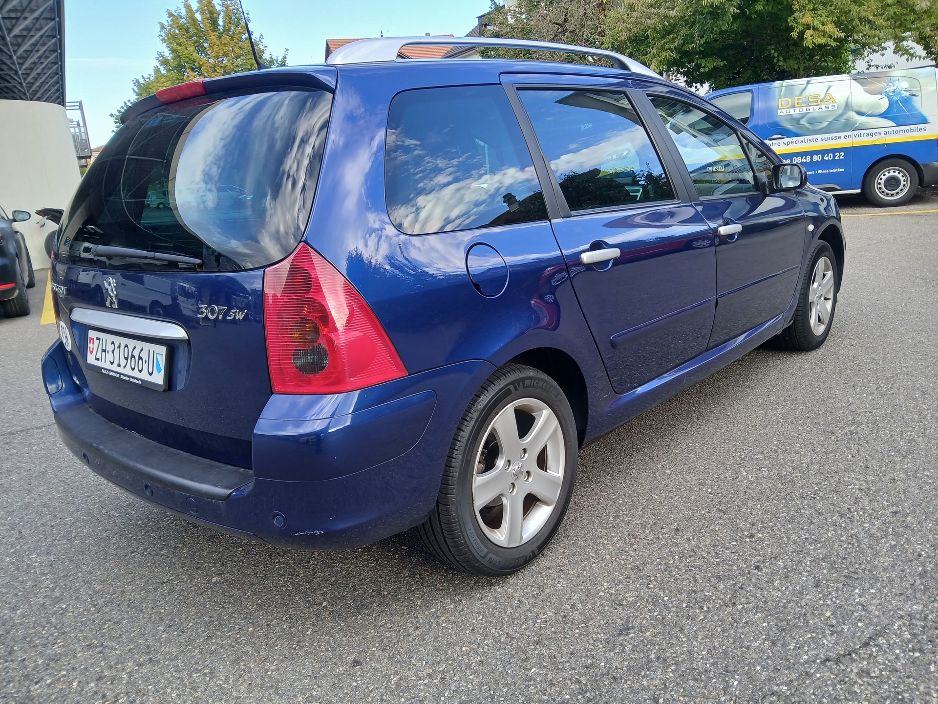 PEUGEOT 307 2.0 16V XS-image-4