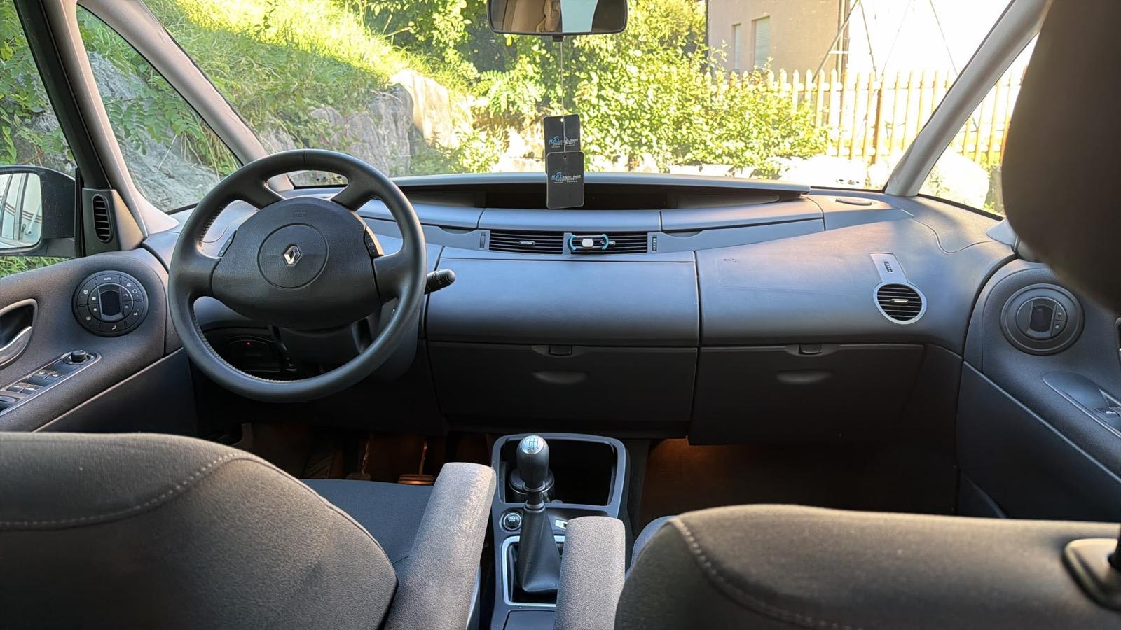 RENAULT Espace 2.0 dCi Expression-image-3